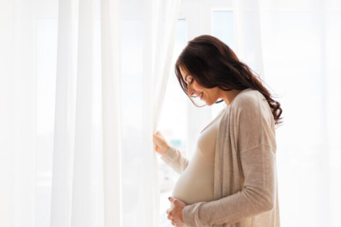 Исследования: заражение COVID во время беременности не представляет особого риска для новорожденных