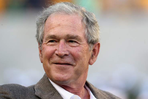 Колишній президент США Буш критикує "невиправдане та жорстоке" вторгнення Росії до Іраку. "Я маю на увазі Україну"