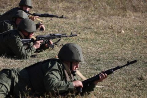 Російські військові вербують більше засуджених, заявило Міноборони Британії (ВІДЕО)