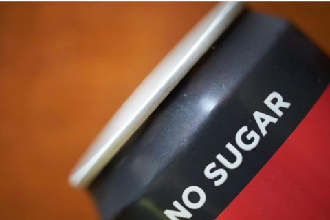 Штучні підсолоджувачі завдають більше шкоди, ніж цукор (ВІДЕО)