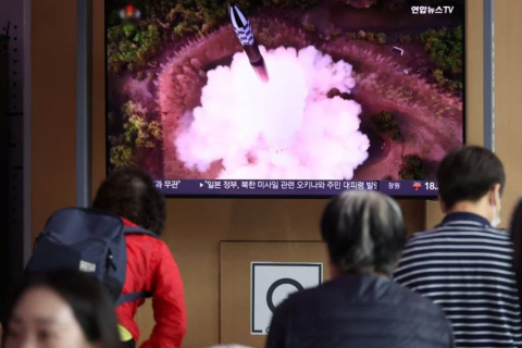 Северокорейский спутник упал в море из-за отказа ракеты