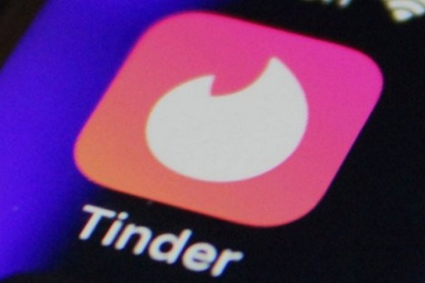 Додаток для знайомств Tinder залишає Росію через "права людини" (ВІДЕО)