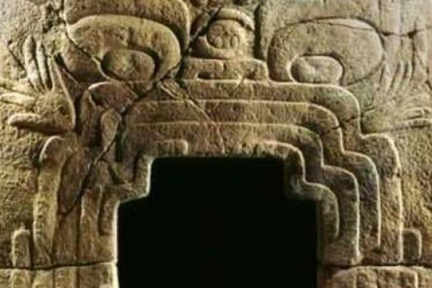 США повернули Мексиці ольмекську скульптуру "Земне чудовисько" (ВІДЕО)