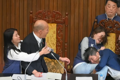 Уряд Тайваню заявив, що відхилить законопроєкт про реформу парламенту (ВІДЕО)