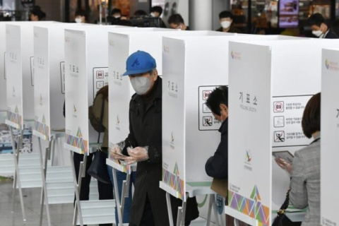 За фальсифікаціями виборів стоять КНР і КНДР, заявив колишній прем'єр-міністр Південної Кореї