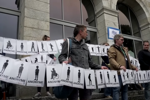 За изнасилование сотен несовершеннолетних пациентов хирург получил 20-летний срок во Франции