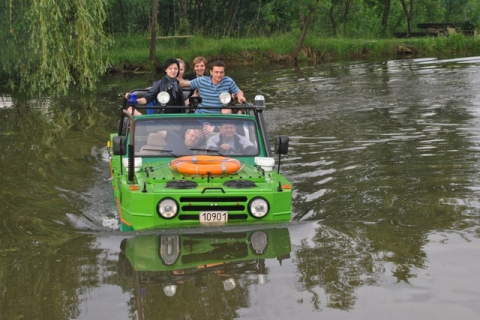 Житель Ивано-Франковска создал автомобиль-амфибию — Alligator