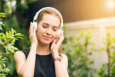 Почему стоит слушать музыку: 10 научно обоснованных причин