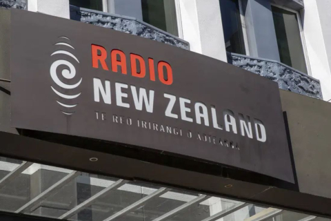 Новозеландська радіостанція RNZ вибачилася за "прокремлівське сміття" про Україну (ВІДЕО)