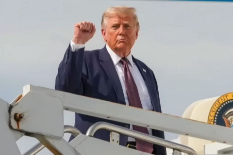 Дональд Трамп бьет тревогу по поводу коммунизма