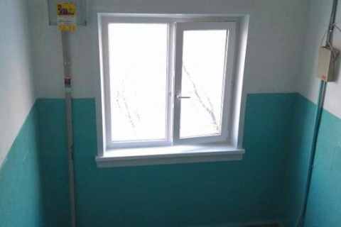 В під'їздах Києва плануюють замінити вікна