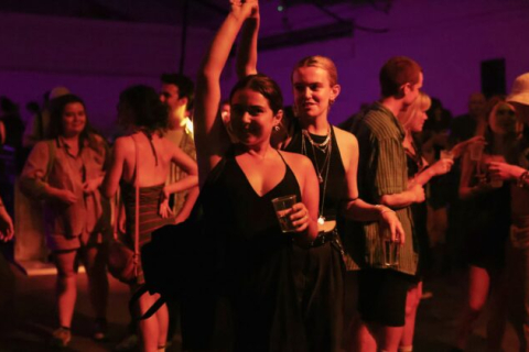 «Я хочу танцевать»: Лондонские клубы приветствуют конец ограничений COVID-19