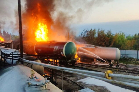 В окупованому Донецьку сталася пожежа на нафтобазі