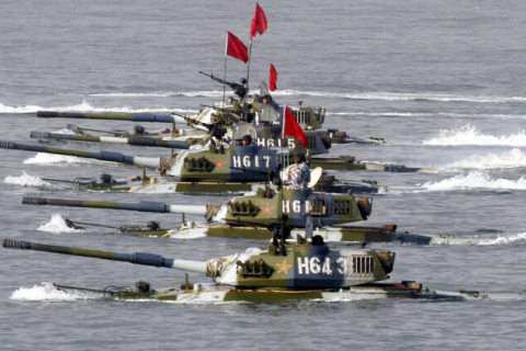 Для підтримки вторгнення на Тайвань Китай може використовувати цивільні судна, — експерт