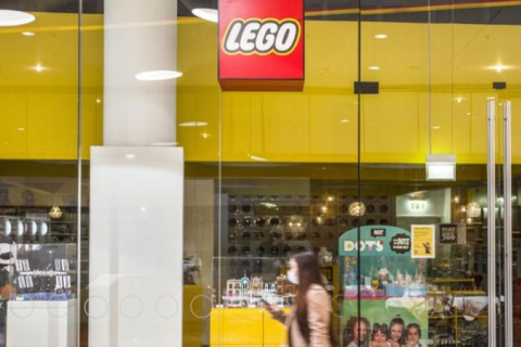 Lego остаточно згортає бізнес у Росії
