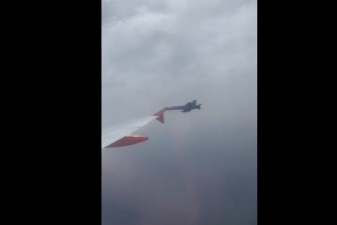 Испанский истребитель перехватывает рейс EasyJet после ложной угрозы взрыва