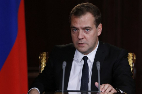 Медведев завуалировано угрожает Западу: идея наказать страну с самым большим ядерным потенциалом абсурдна сама по себе