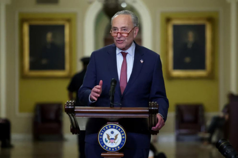 Сенатор Шумер добивается введения новых двухпартийных санкций против Китая из-за фентанила