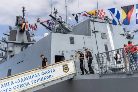 Япония сообщила об обнаружении двух российских кораблей вблизи Тайваня и Окинавы