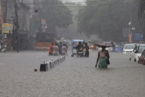 Мусонні дощі і зсуви вбили 15 людей на півночі Індії (ВІДЕО)