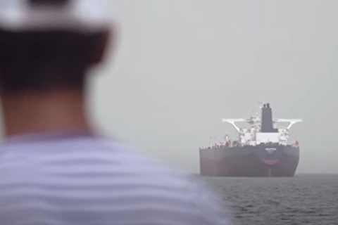Понад 1 мільйон барелів нафти терміново відкачують з аварійного танкера в Ємені