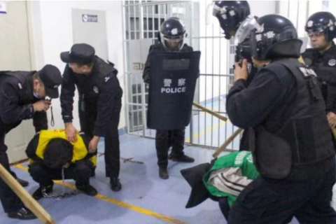 Уйгуры, рассказывающие правду в Интернете, подвергаются суровому наказанию: утечка обвинительного заключения