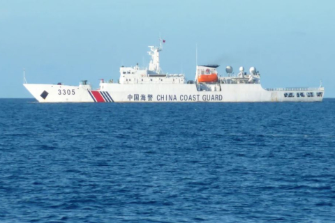 Филиппины заявили о преследовании двумя китайскими кораблями в спорном море