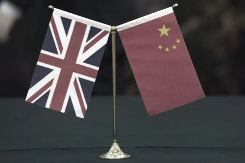 Университеты Великобритании "куплены" Китаем