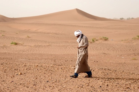 Показ мод Yves Saint Laurent у марокканській пустелі шокував інтернет-користувачів