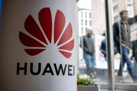 Huawei звинувачують у створенні секретної мережі поставок чипів (ВІДЕО)