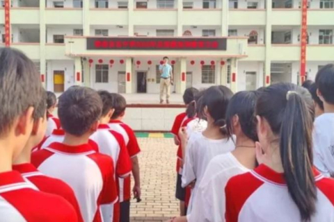 Китайских детей учат "научному" атеизму