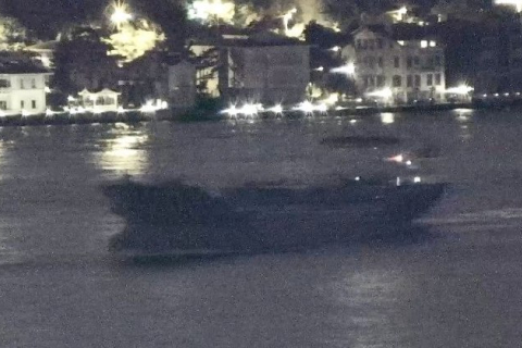 Военный корабль РФ произвел предупредительные выстрелы по грузовому судну в Черном море
