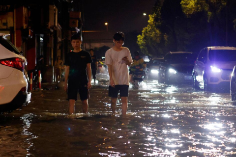 На півдні Китаю тривають повені