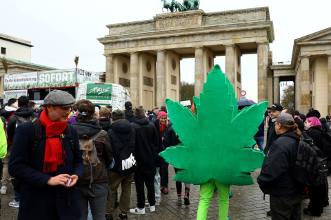 Уряд Німеччини схвалив законопроєкт про легальне вживання марихуани (ВІДЕО)