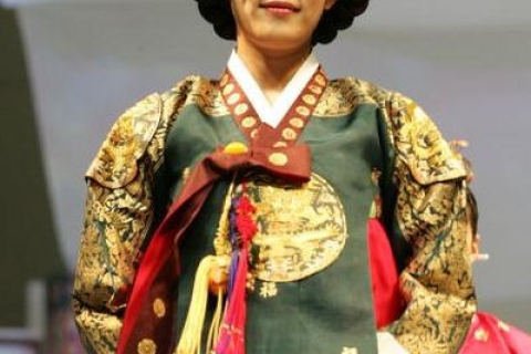 Корейські традиційні костюми (фотоогляд)