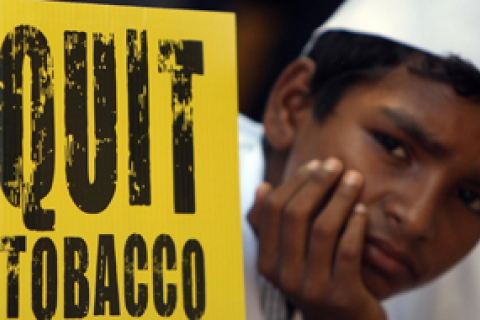Громадськість обурена: Президент наклав вето на закон про підвищення акцизу на тютюн 