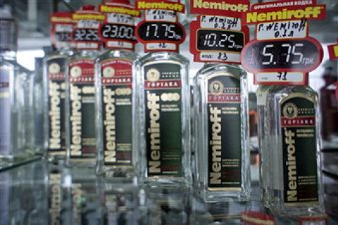 В Україні піднімуть мінімальну вартість алкоголю