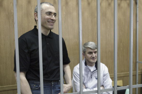 Звільнений Ходорковський покинув Росію