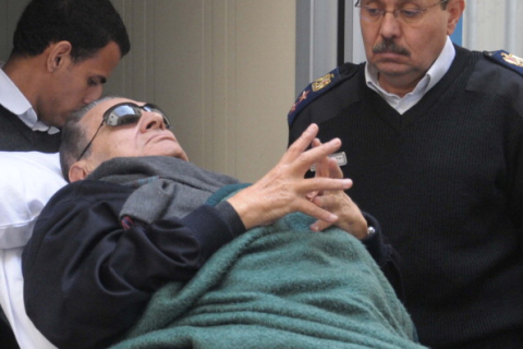 Мубарак отказался от последнего слова в суде
