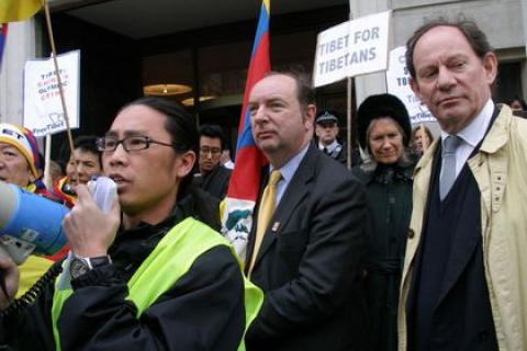 Заместитель председателя Европарламента призывает к бойкоту пекинской Олимпиады