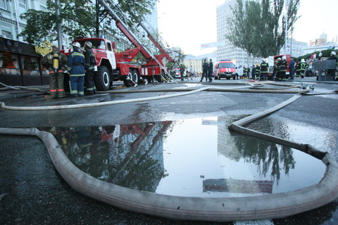 В центре Киева пожарники тушили пятиэтажку