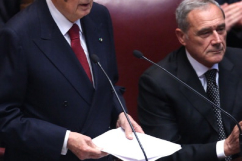 Розсерджений президент Італії створює коаліційний уряд