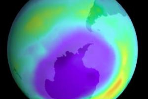 Озонова діра над Антарктикою досягла рекордного розміру