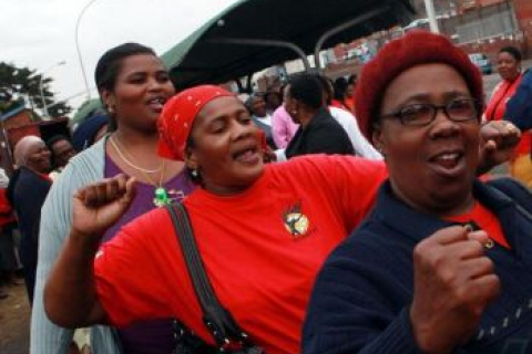 Южноафриканские работники государственного сектора вышли с протестом на улицы