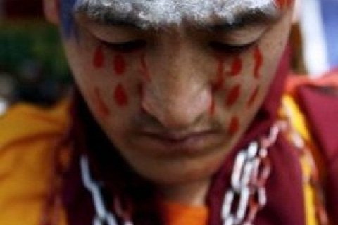 Китайские власти усилили контроль над тибетцами в День прав человека