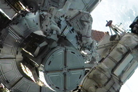 Астронавти МКС здійснили вихід у відкритий космос