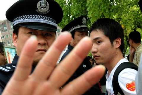 Китайских студентов не выпускают без разрешения на улицу