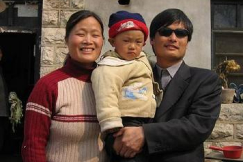Сліпому адвокату в китайській в'язниці не надають медичну допомогу