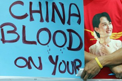 Чому Китай рішуче підтримує бірманську хунту?