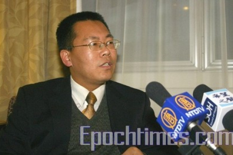 Через надання допомоги тибетцям два китайські адвокати позбулися юридичних ліцензій